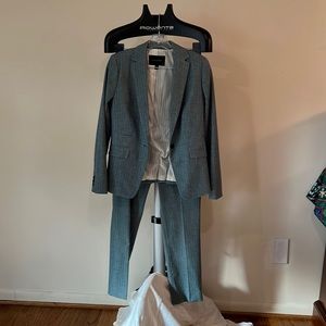Classic pant suit by Banana republic.  Jacket is a 0 and pants are a 4P